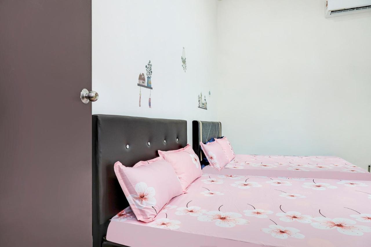 Spot On 90439 Lh Home Sibu Dış mekan fotoğraf